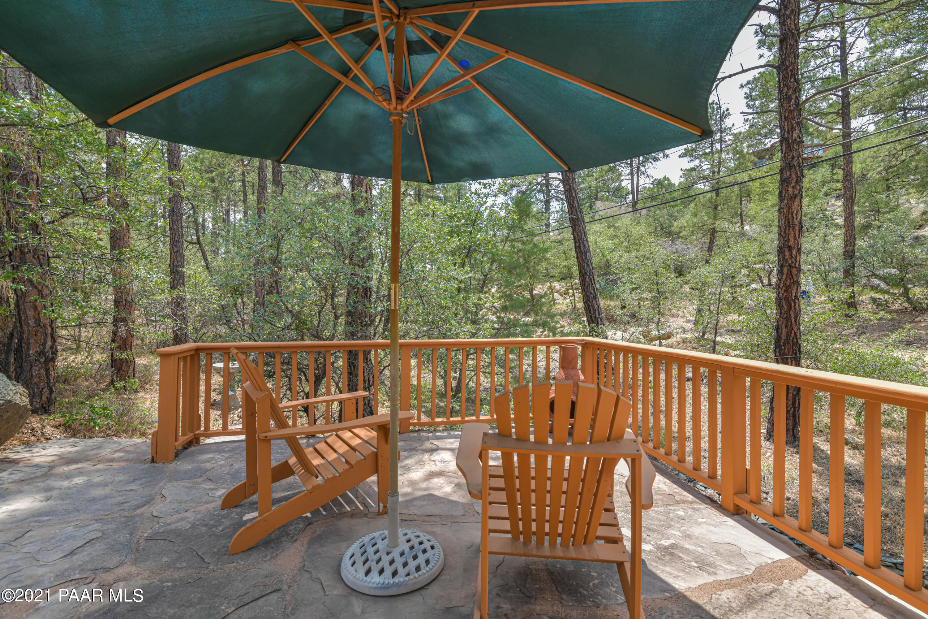 Front yard side patio
