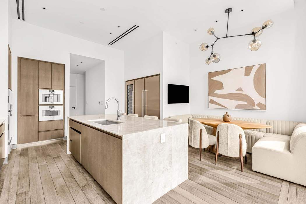 111 West 57th Street, Unit 36 Manhattan, NY 10019 - Photo 6 of 35