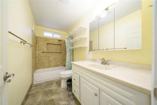 $450,000 | 11020 Viento Place, Apple Valley, CA 92308