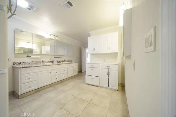 $450,000 | 11020 Viento Place, Apple Valley, CA 92308