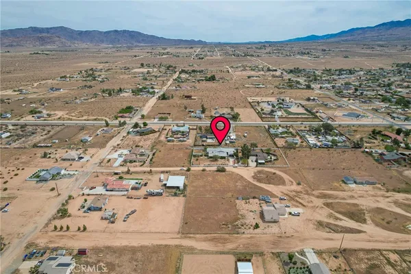 $450,000 | 11020 Viento Place, Apple Valley, CA 92308