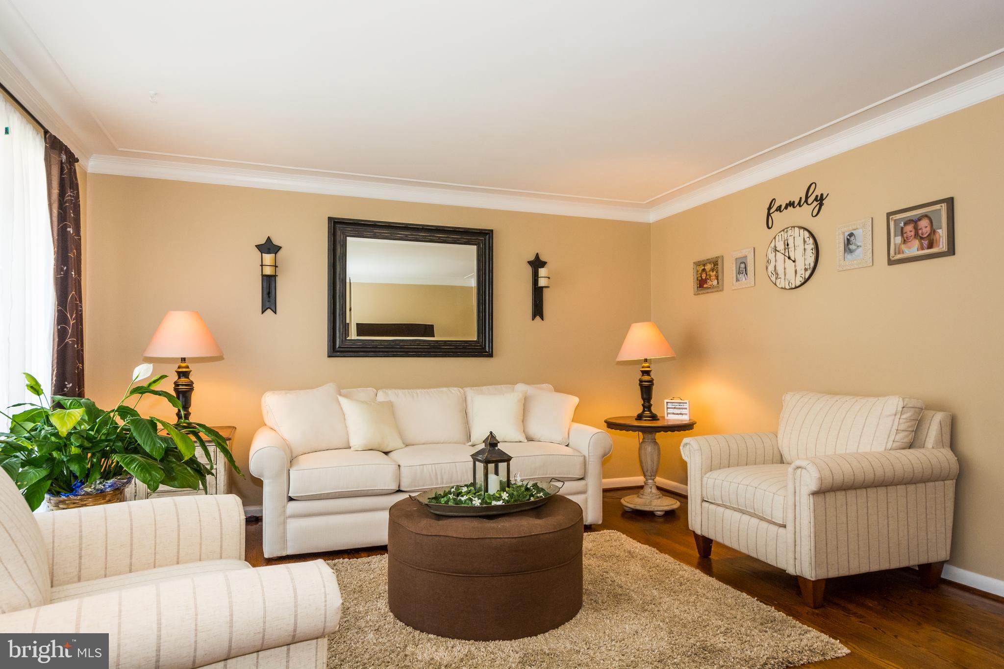 8403 Avery Road Baltimore, MD 21237 - Photo 5 of 31 Formal Living Room
