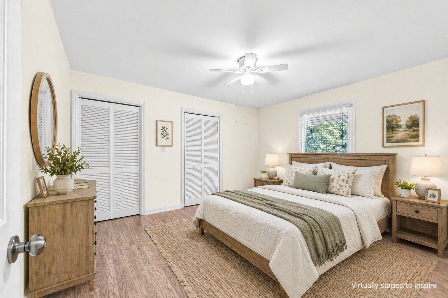 511 Snardon Mill Road Allensville, KY 42204 - Photo 15 of 34 a bedroom with a bed and a potted plant