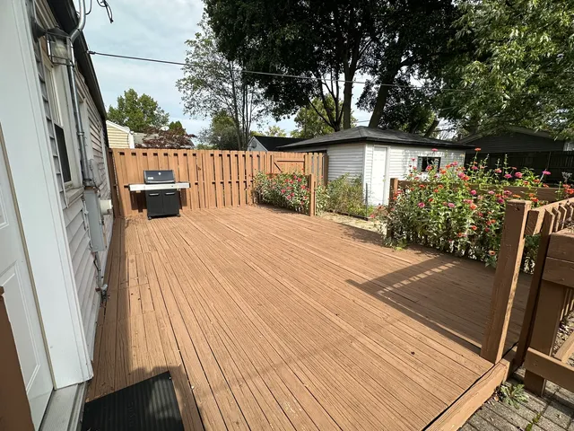 $2,475 | 1207 South Sumner Street, Wheaton, IL 60189