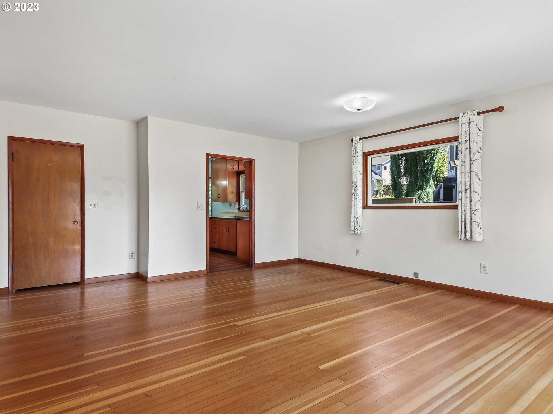 9935 Northwest Cornell Road Portland, OR 97229 - Photo 31 of 40 Gallery Image 31