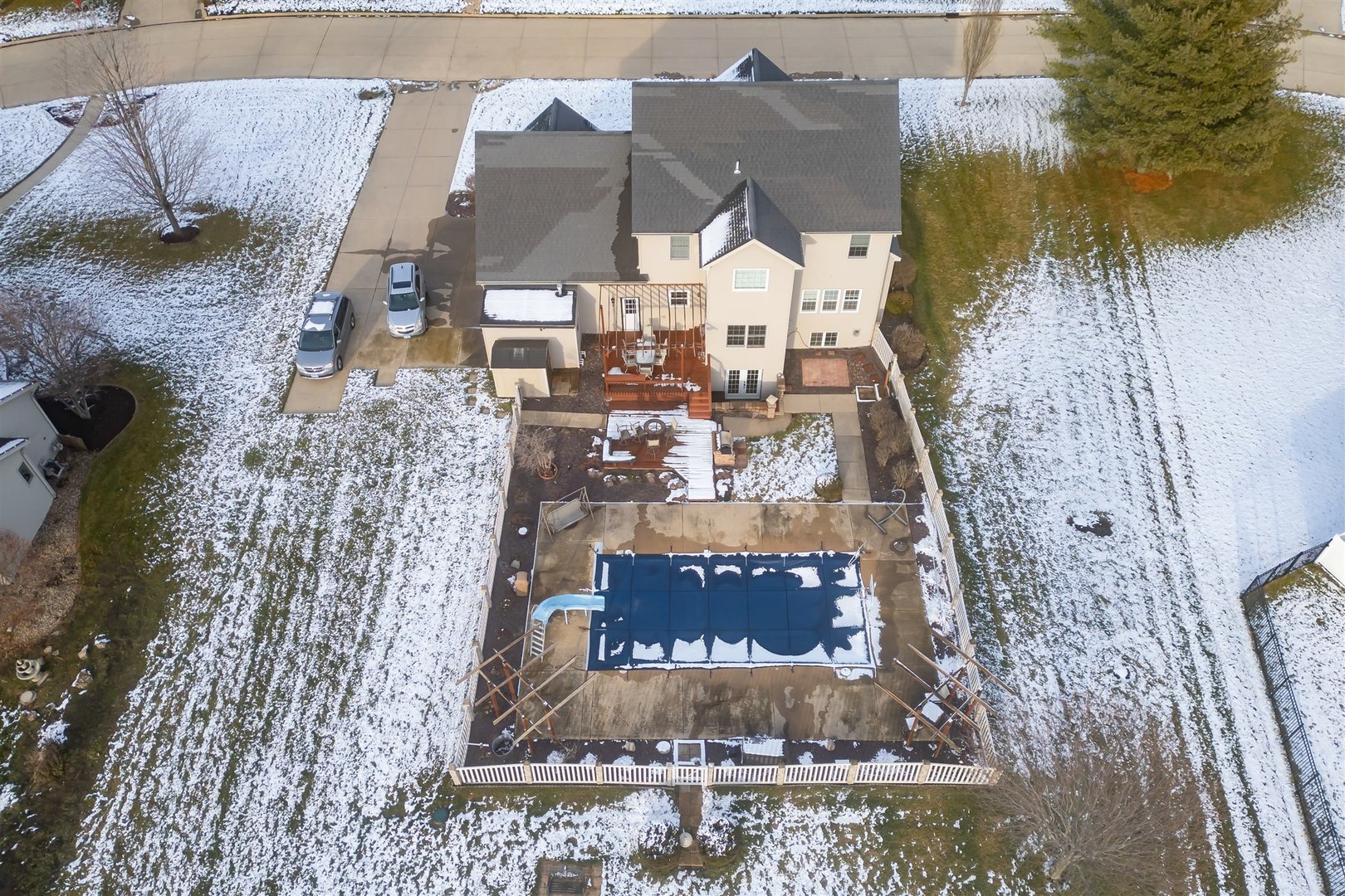 4 Cloverhill Circle Bloomington, IL 61705 - Photo 15 of 63