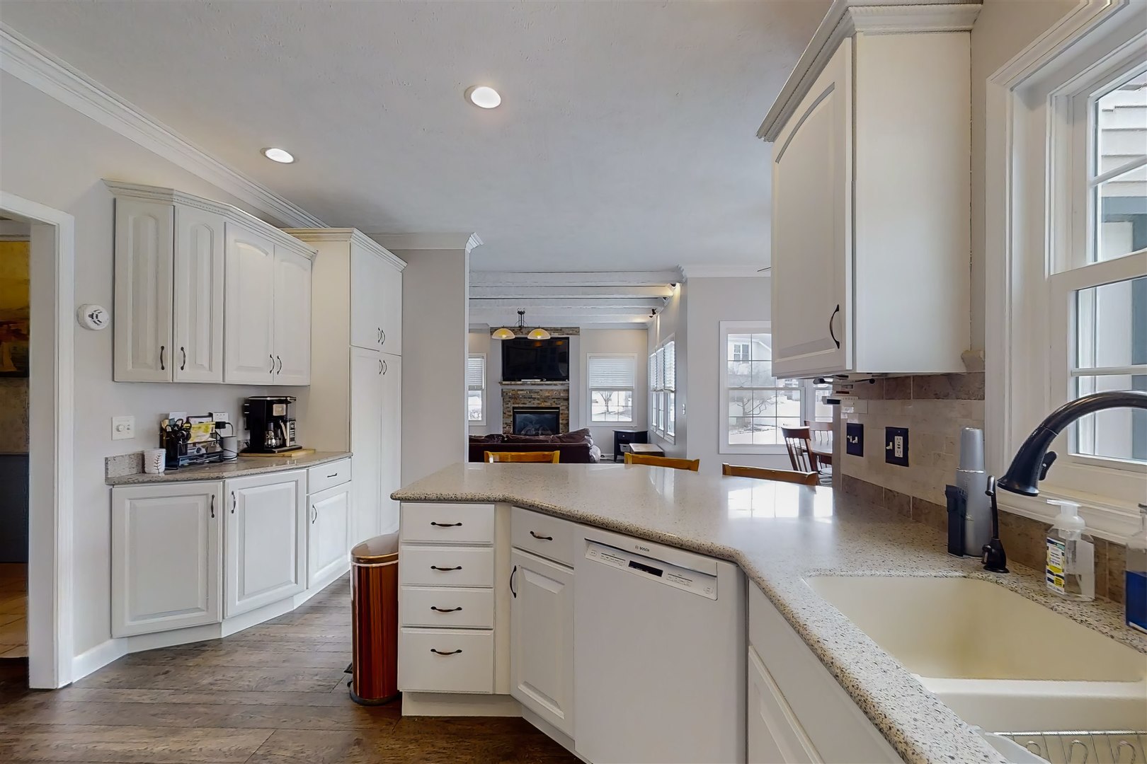 4 Cloverhill Circle Bloomington, IL 61705 - Photo 34 of 63