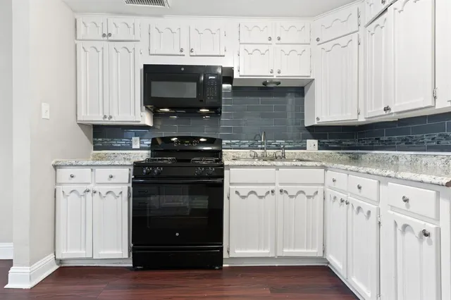 $1,895 | 5729 Blackmore Avenue, Fort Worth, TX 76107