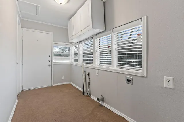 $1,895 | 5729 Blackmore Avenue, Fort Worth, TX 76107