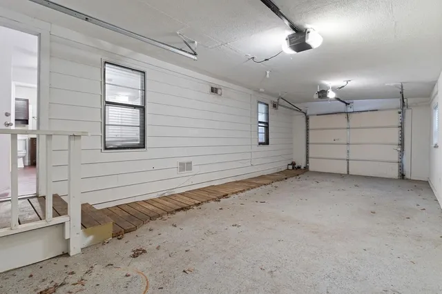 $1,895 | 5729 Blackmore Avenue, Fort Worth, TX 76107