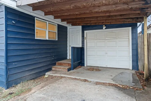 $1,895 | 5729 Blackmore Avenue, Fort Worth, TX 76107