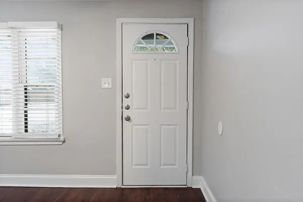 $1,745 | 5729 Blackmore Avenue, Fort Worth, TX 76107