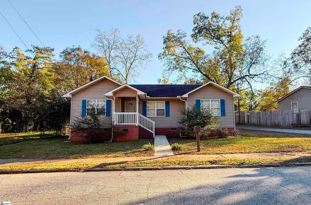 $200,000 | 502 East Hampton Street, Anderson, SC 29624