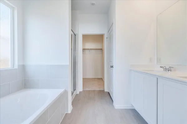 $2,375 | 238 Dreyer, Kyle, TX 78640