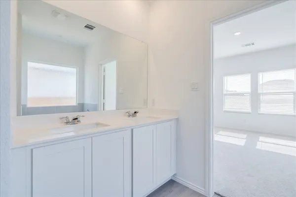 $2,375 | 238 Dreyer, Kyle, TX 78640