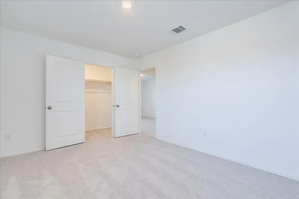 $2,375 | 238 Dreyer, Kyle, TX 78640