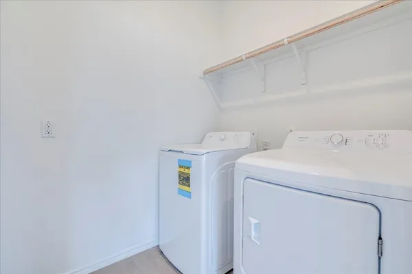 $2,375 | 238 Dreyer, Kyle, TX 78640