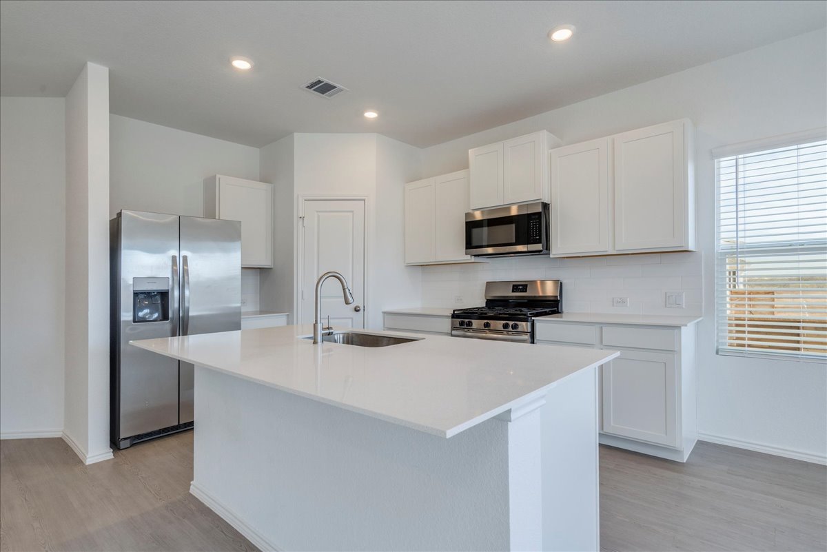 238 Dreyer Kyle, TX 78640 - Photo 4 of 30