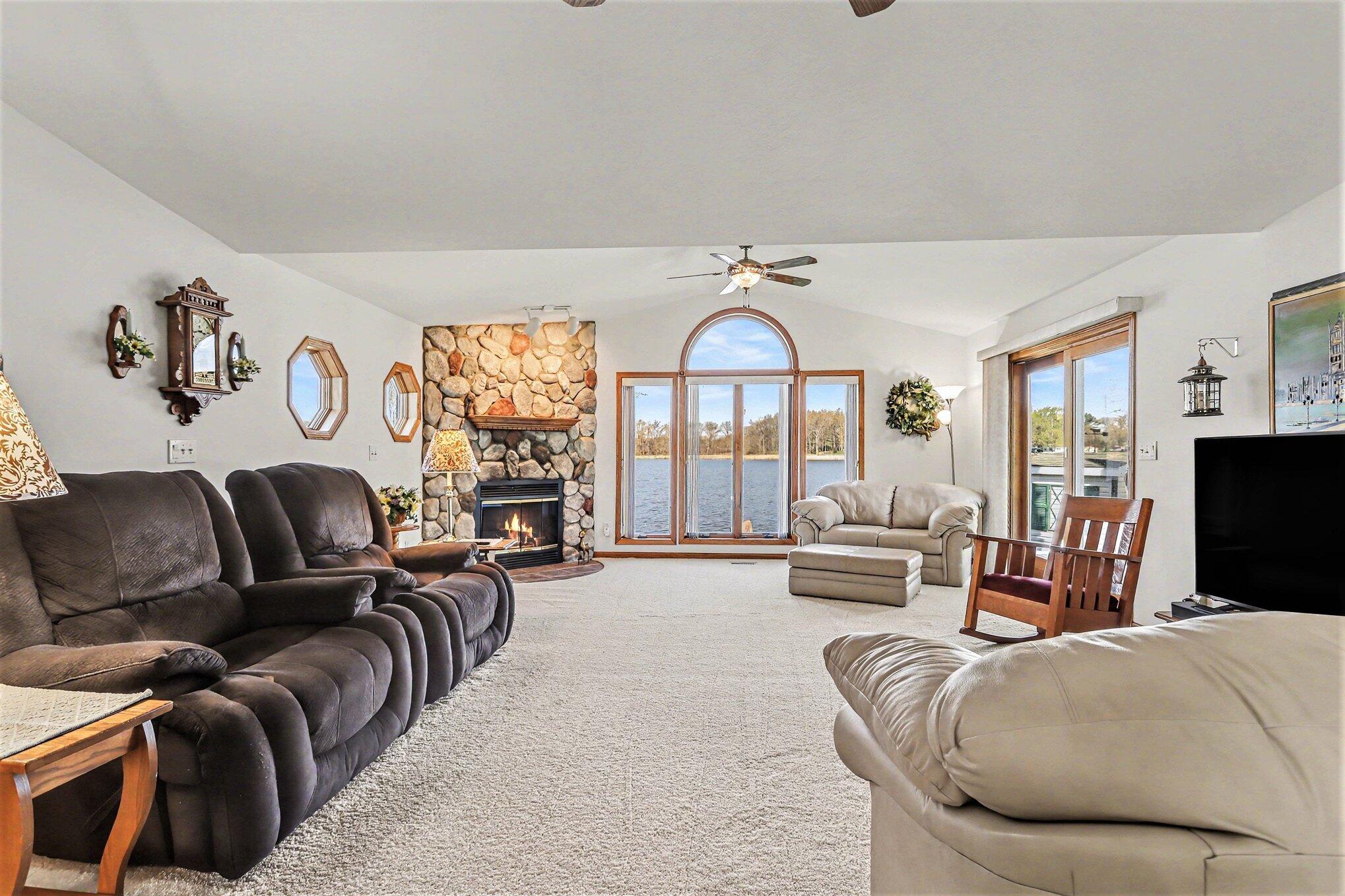 60378 Custer Valley Road Colon, MI 49040 - Photo 5 of 26 005_file_8114