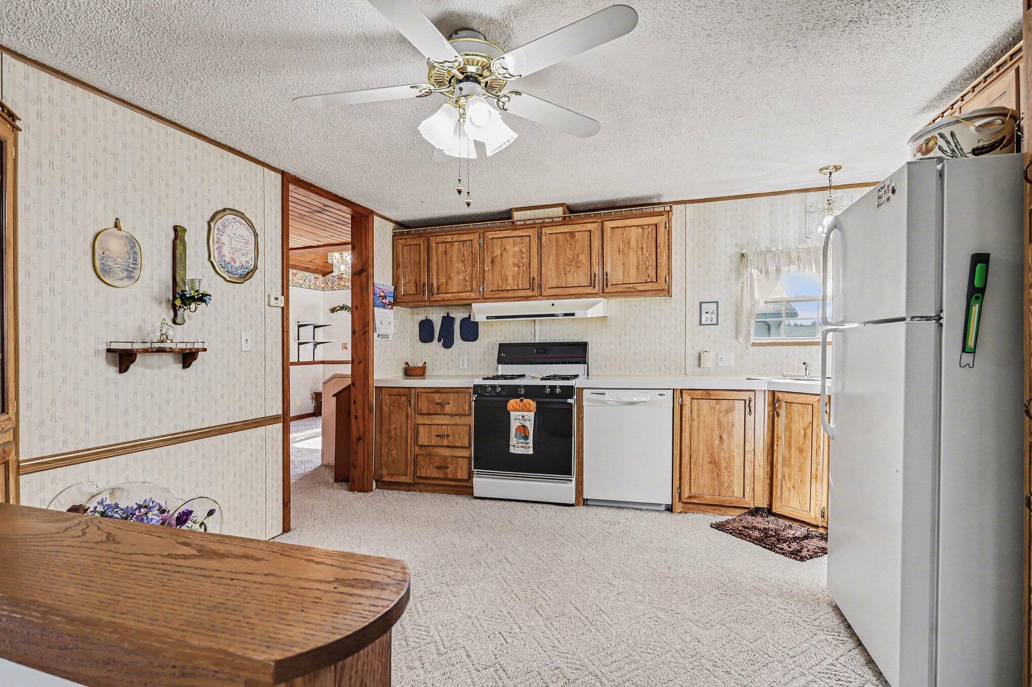 60378 Custer Valley Road Colon, MI 49040 - Photo 7 of 26 007_file_8942