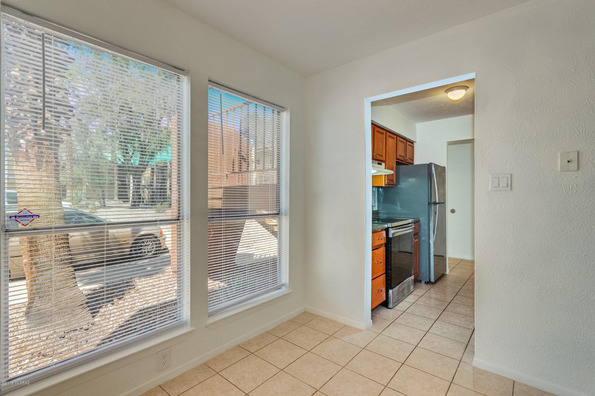 1620 North Wilmot Road, Unit L106 Tucson, AZ 85712 - Photo 6 of 20