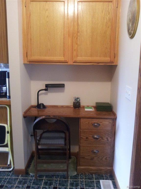 5357 McDowell Road Lapeer, MI 48446 - Photo 9 of 18 070.jpg