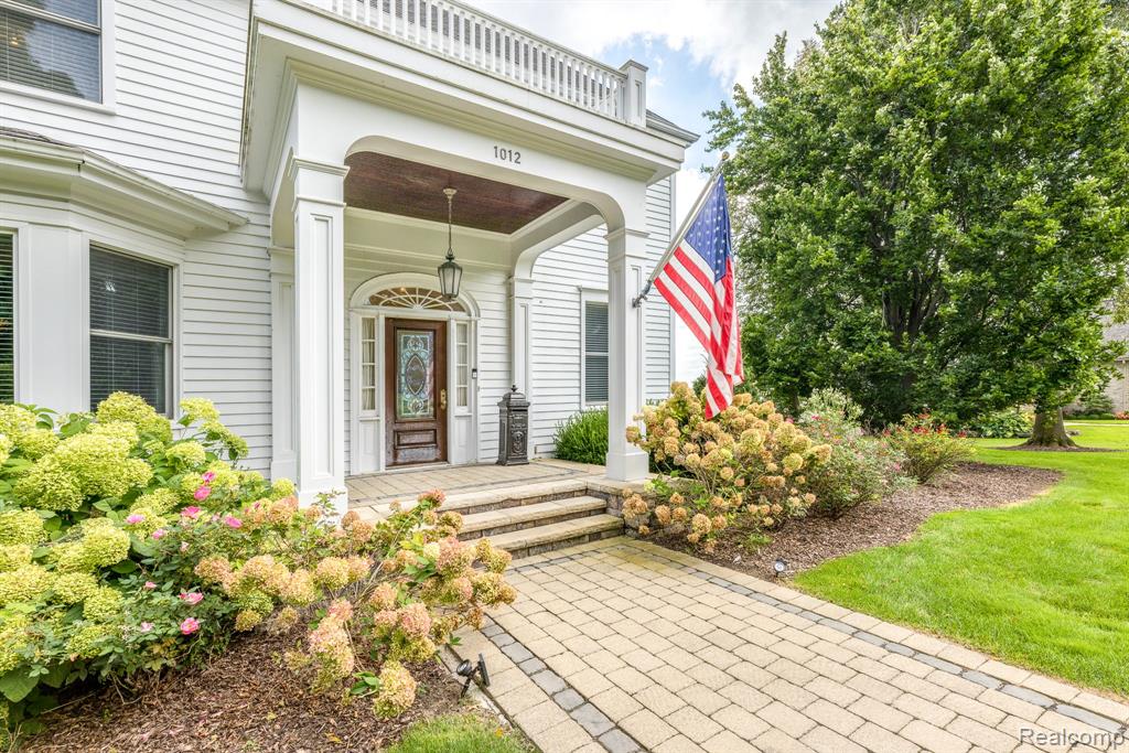 1012 North Riverside Avenue St. Clair, MI 48079 - Photo 5 of 93 Gallery Image 5