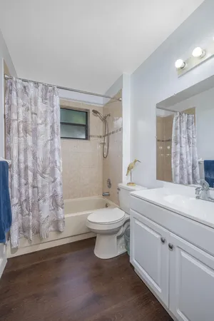 $184,000 | 6537 Southeast Federal Highway, Unit 101, Stuart, FL 34997