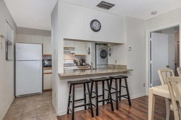 $184,000 | 6537 Southeast Federal Highway, Unit 101, Stuart, FL 34997