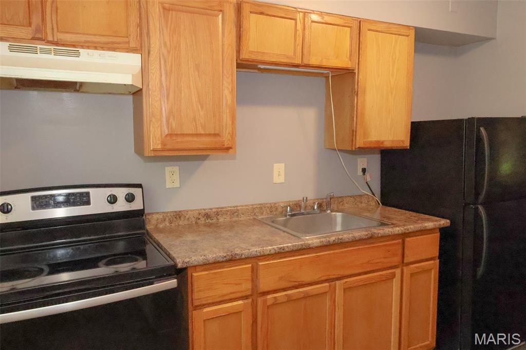 417 Crawford Road St. Louis, MO 63137 - Photo 4 of 15