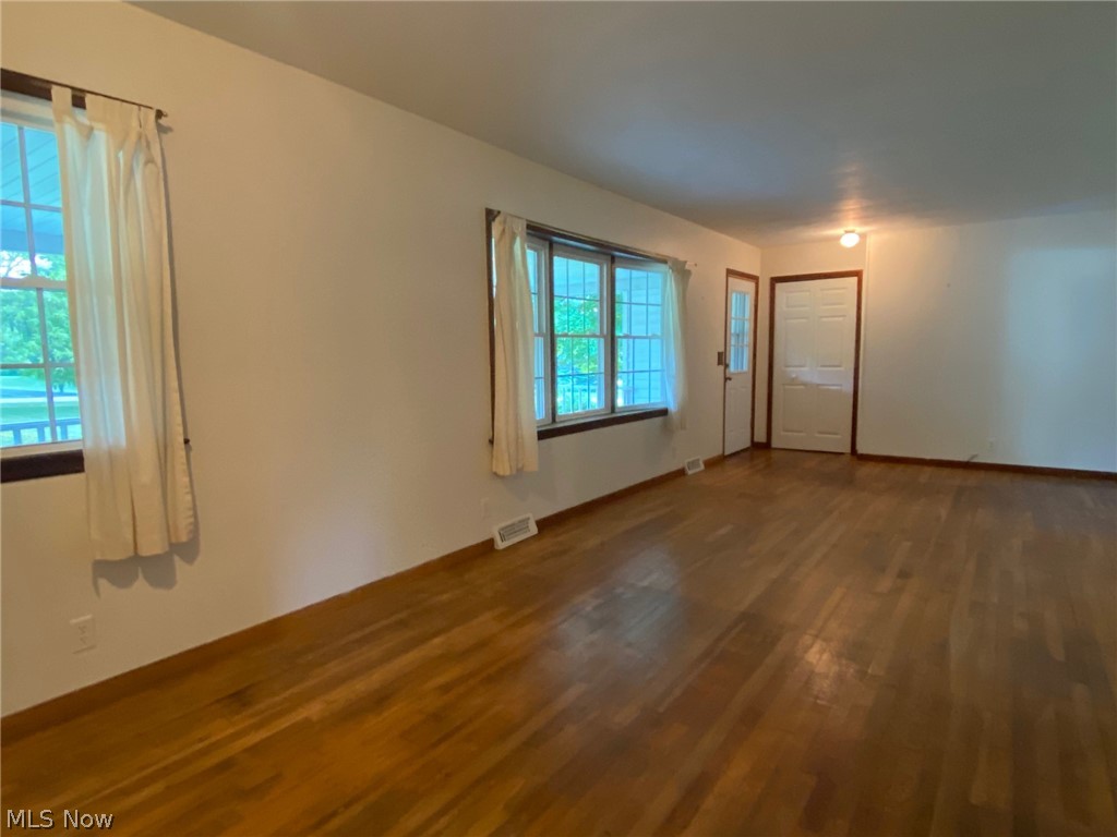 12228 Bean Road Chardon, OH 44024 - Photo 8 of 29