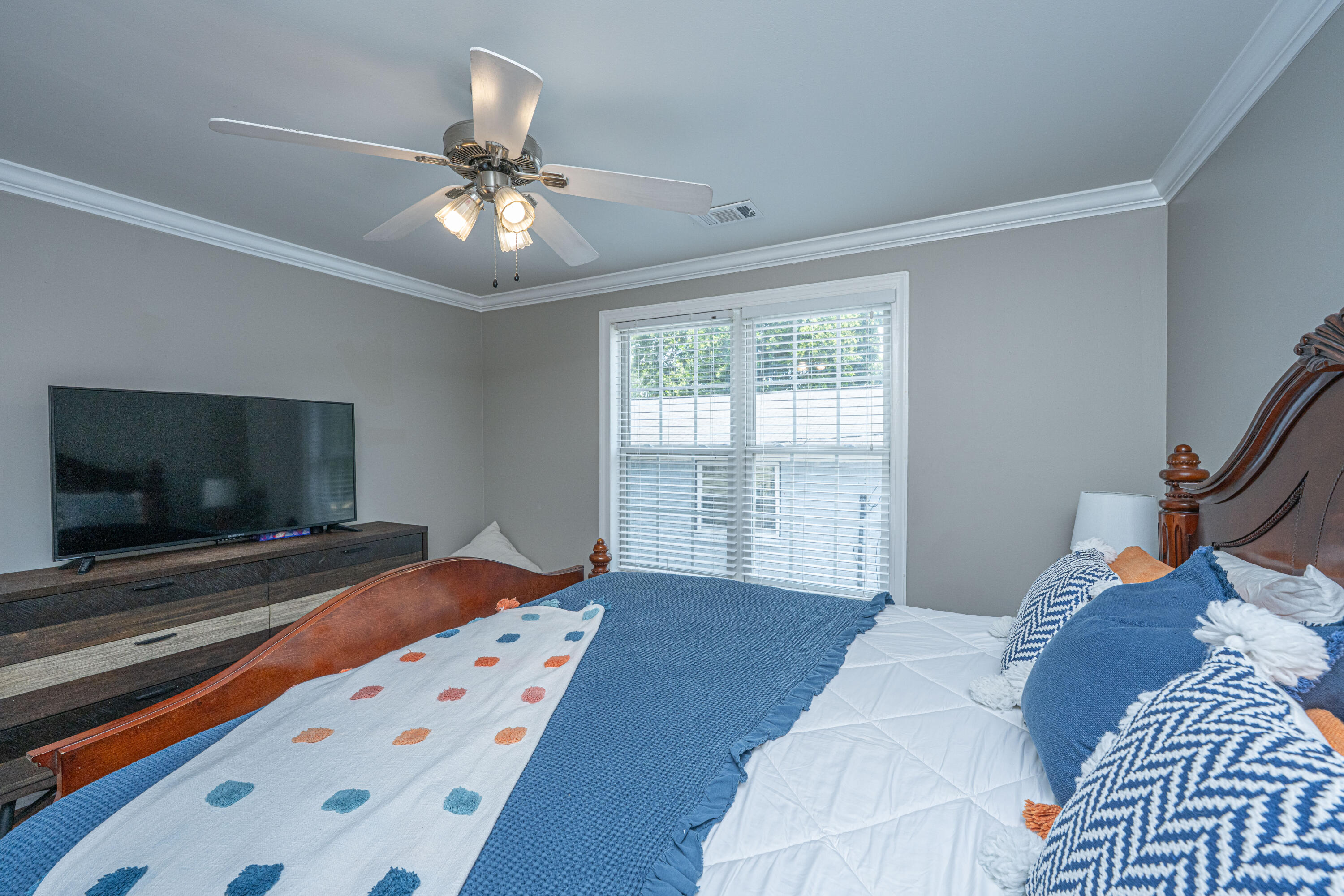 118 Congress Street, Unit B Charleston, SC 29403 - Photo 24 of 32 Primary bedroom 2
