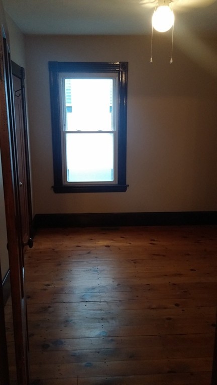 23 Esther Street Worcester, MA 01607 - Photo 20 of 30 Gallery Image 20
