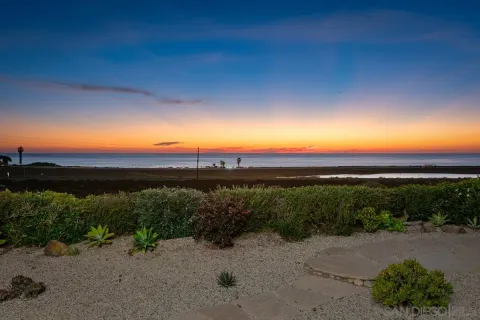 $2,995,000 | 849 North Rios Avenue, Solana Beach, CA 92075