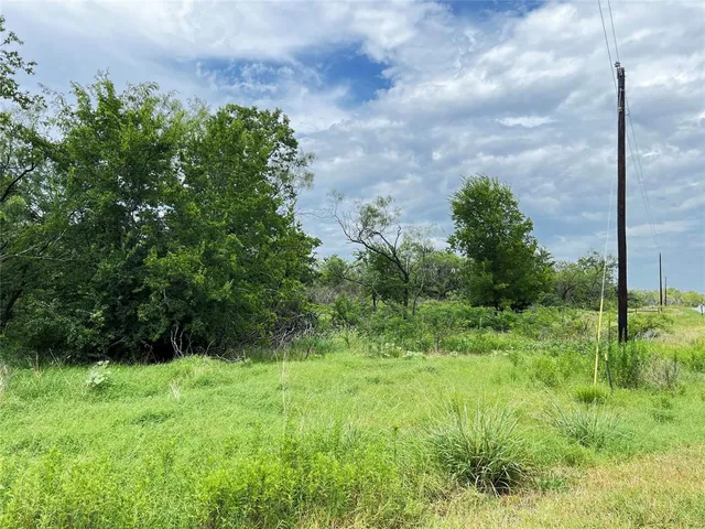 a view of an outdoor space and a yard
