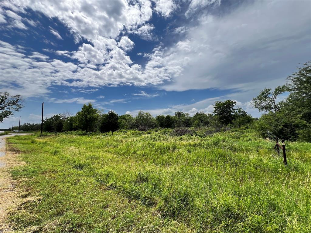 Lot 75 Wolf Ranch Corsicana, TX 75110 - Photo 7 of 19 a view of a yard with an outdoor space