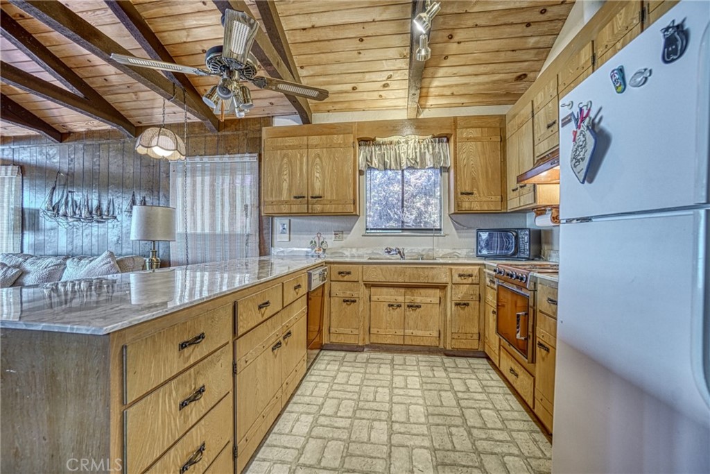 7783 Cora Drive Lucerne, CA 95458 - Photo 7 of 41