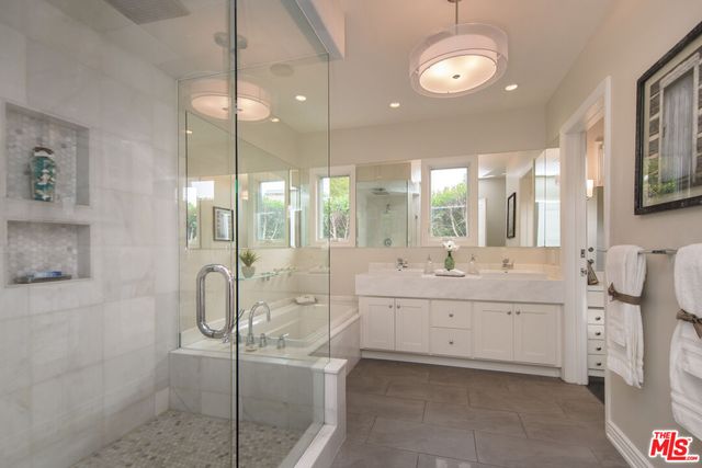 $14,500 | 1154 North Wetherly Drive, Los Angeles, CA 90069