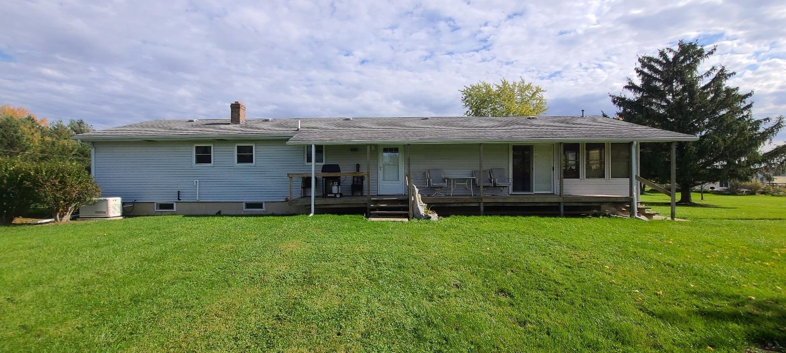 2144 Aiken Road Owosso, MI 48867 - Photo 9 of 40 50126219-8.JPG