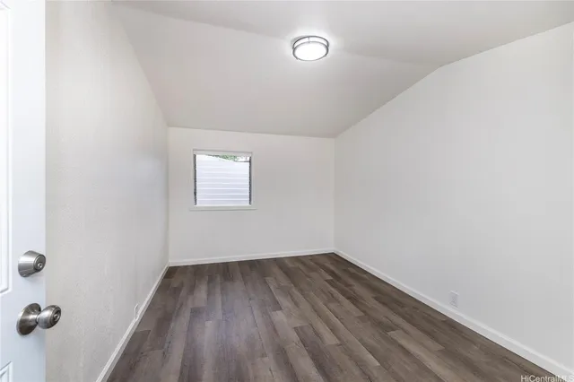 $3,950 | 94-125 Pahu Street, Unit 2, Waipahu, HI 96797