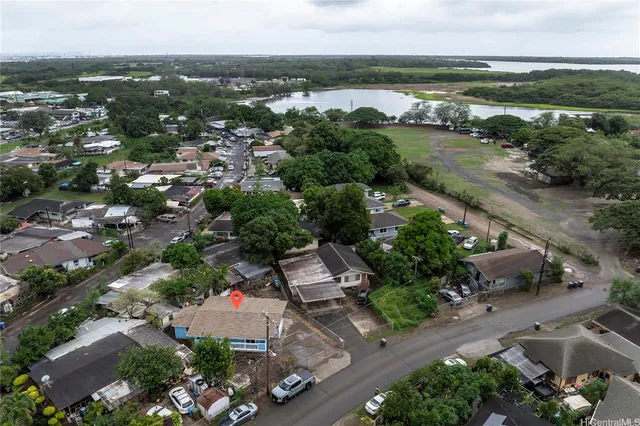 $3,950 | 94-125 Pahu Street, Unit 2, Waipahu, HI 96797