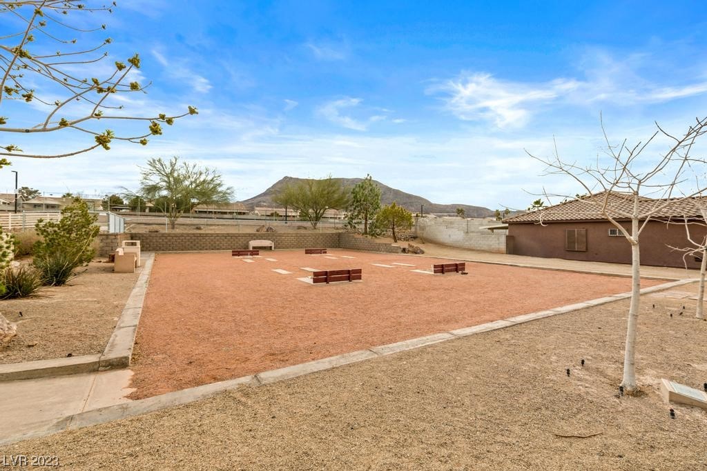 641 West Victory Road Henderson, NV 89015 - Photo 36 of 37