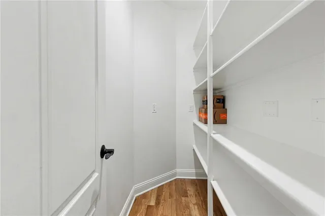 $1,850,000 | 11105 Northwest 77th Terrace, Parkville, MO 64152