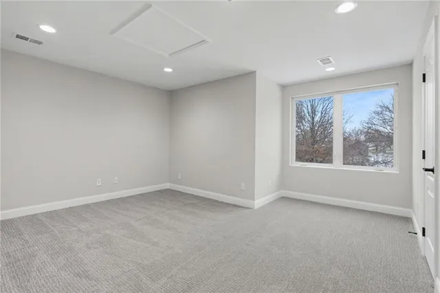 $1,850,000 | 11105 Northwest 77th Terrace, Parkville, MO 64152