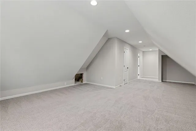 $1,850,000 | 11105 Northwest 77th Terrace, Parkville, MO 64152