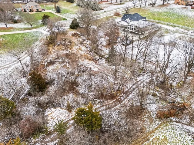 $1,850,000 | 11105 Northwest 77th Terrace, Parkville, MO 64152
