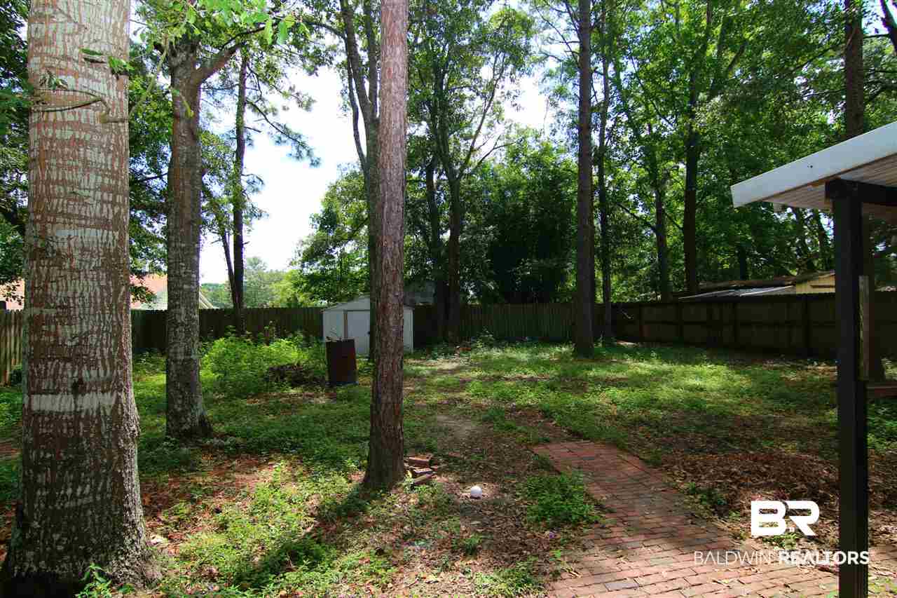 831 Copperfield Drive South Mobile, AL 36608 - Photo 22 of 24 Backyard