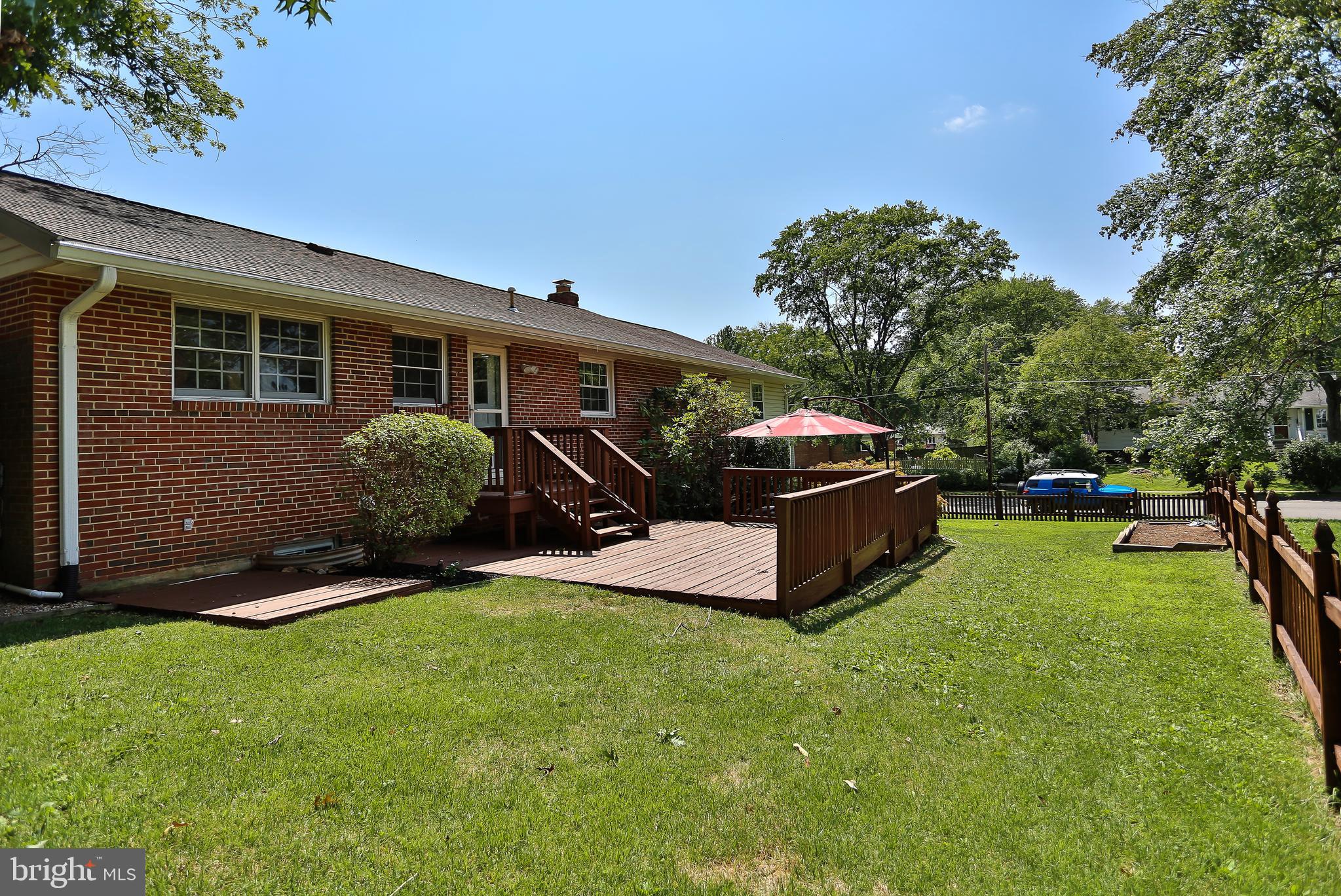 5629 Inverchapel Road Springfield, VA 22151 - Photo 22 of 28 Fully fenced back yard