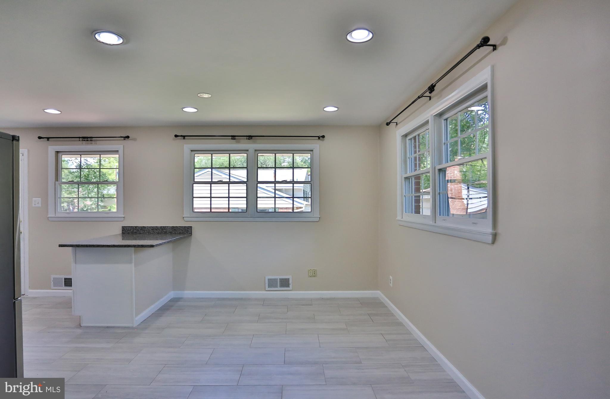 5629 Inverchapel Road Springfield, VA 22151 - Photo 7 of 28 Space for kitchen table