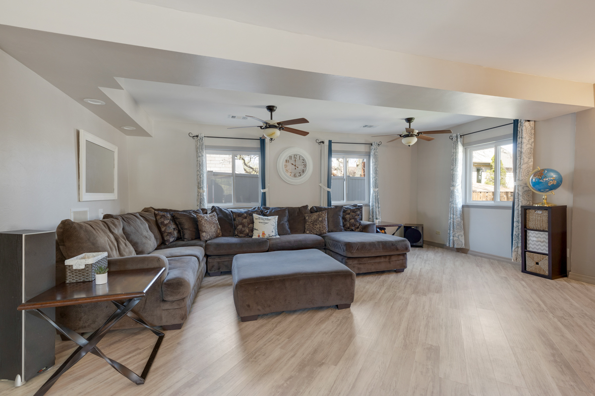 102 Harding Avenue Fox River Grove, IL 60021 - Photo 3 of 29 a living room with furniture and wooden floor